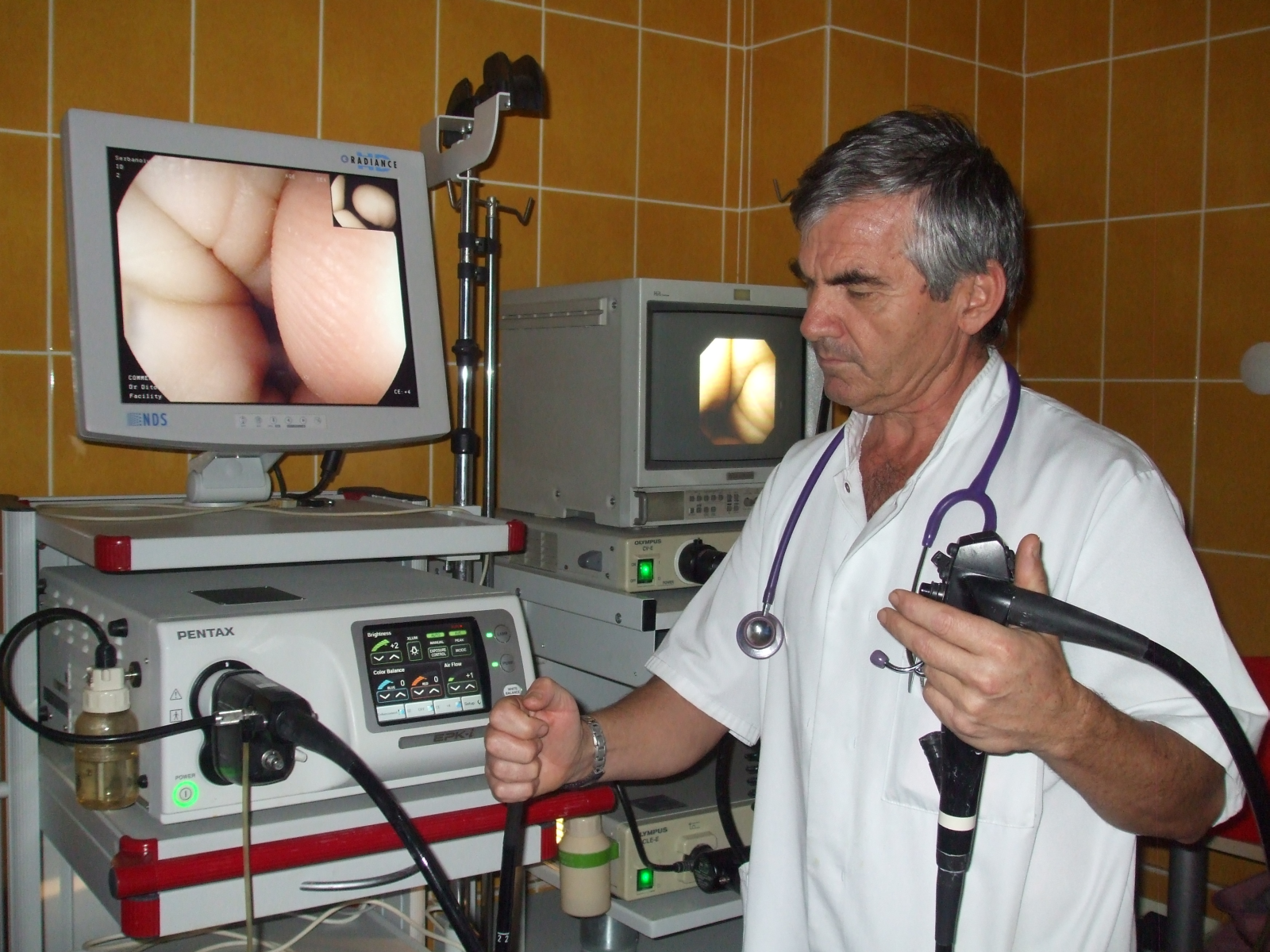 Dr AV Ditoiu, gastroenterolog-hepatolog